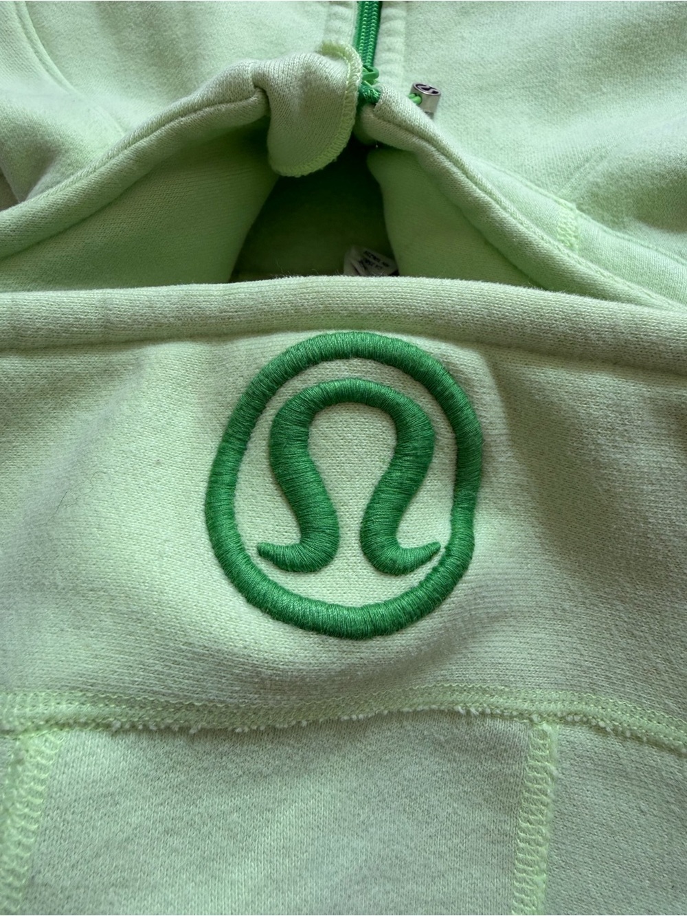 Lululemon RARE Scuba Sleeveless Hoodie Vest Suns Out Guns Out Pastel Lime Green - Picture 8 of 13